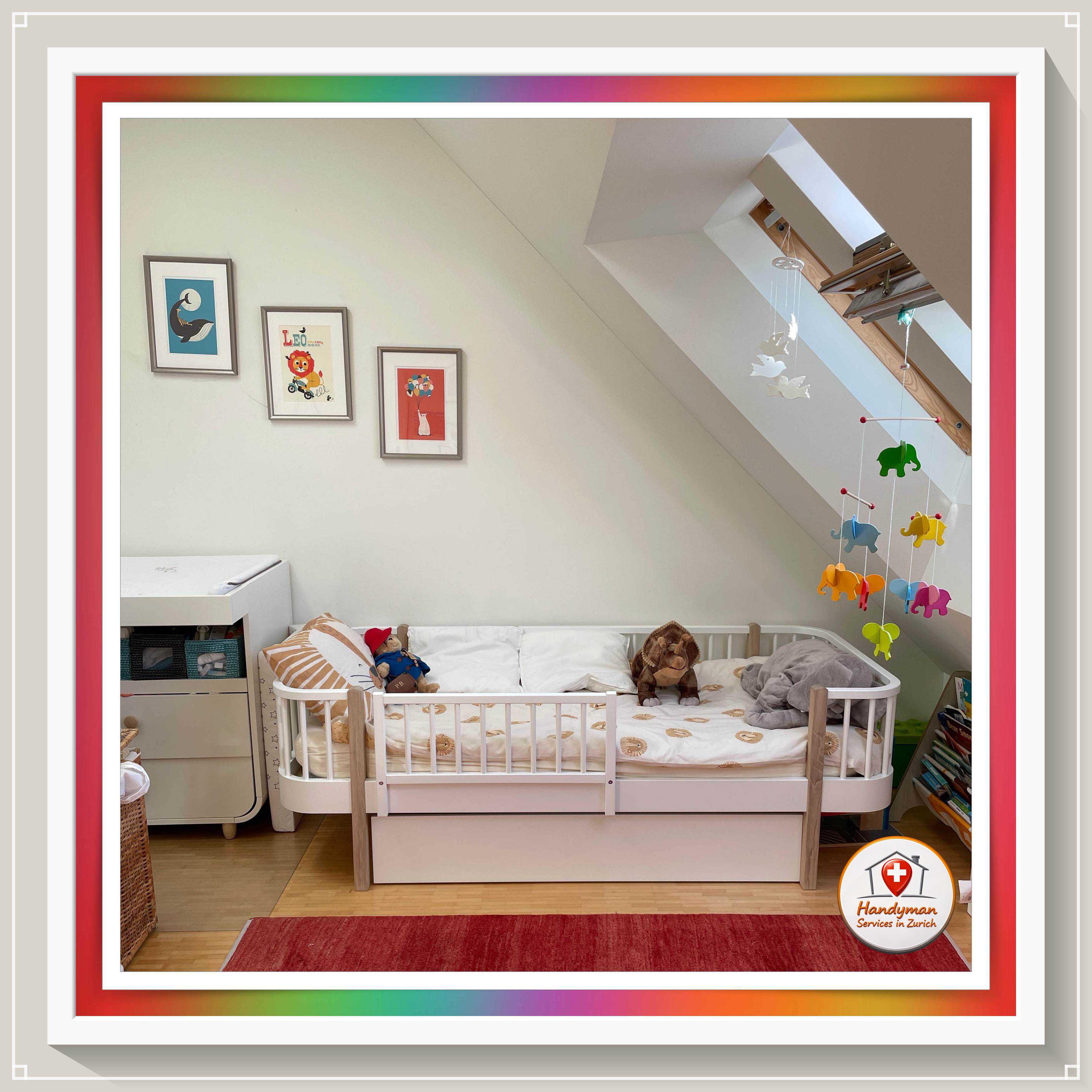 Lot of ideas in order to save space and tidy up all the room, as well as to think on the decor style